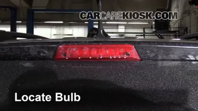 2011 Dodge Journey Mainstreet 3.6L V6 FlexFuel Éclairage Feu de freinage central (remplacer l'ampoule)